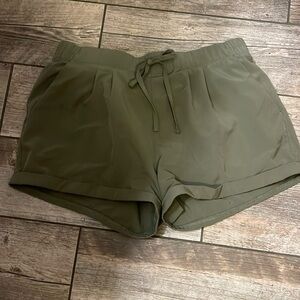 Zyia medium shorts